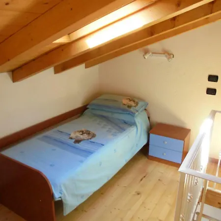 Casa Montuglio * San Siro (Lombardy)