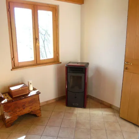 Casa Montuglio San Siro (Lombardy)