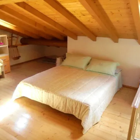 Semesterbostad Casa Montuglio